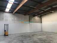 A Louer locaux d'activités 387m², 564m²  à Emerainville — photo 2