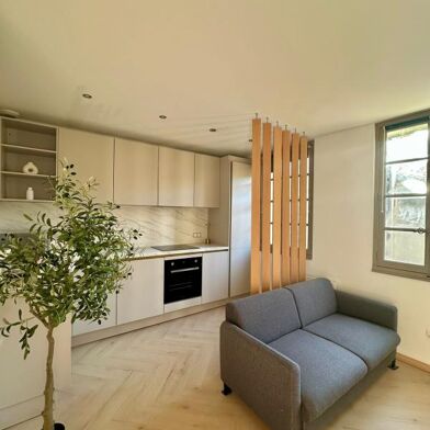 Appartement 3 pièces 750 €