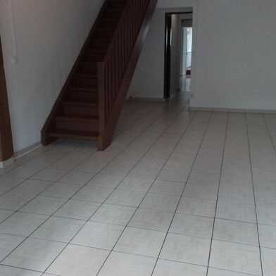 Maison 5 pièces 1000 €