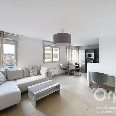 Appartement 2 pièces 1046 €