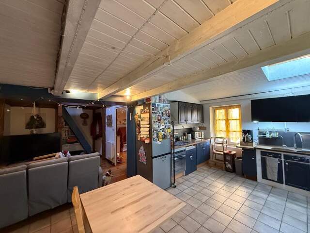 Maison de village avec jardin — photo du bien
