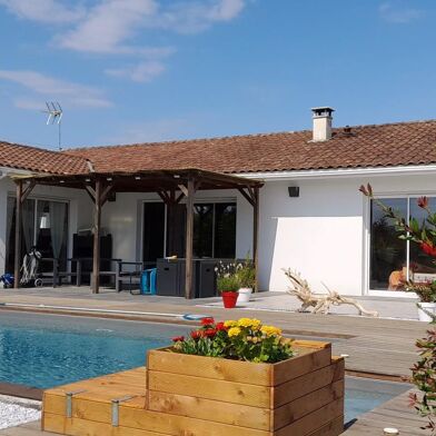 Maison 4 pièces 399000 €