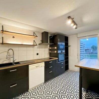 Appartement 3 pièces 809 €