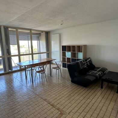 Appartement 4 pièces 1081 €