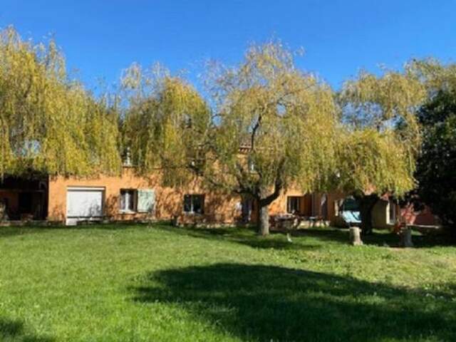 Domaine agricole 18 pièces  347 m2  + 10 Hectares de terre — photo du bien