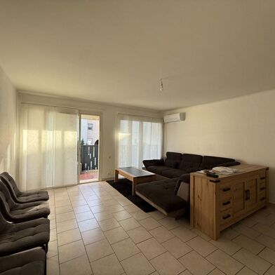 Appartement 3 pièces 880 €
