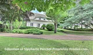 Maison 8 Pièces 229 m² à vendre à Saint-Péravy-la-Colombe (45310)