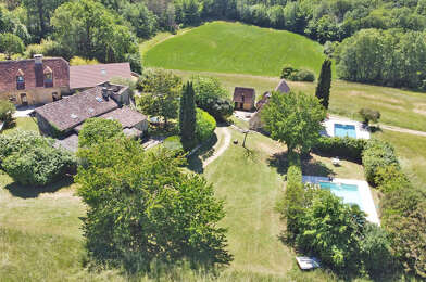 Maison 18 pièces 890000 €