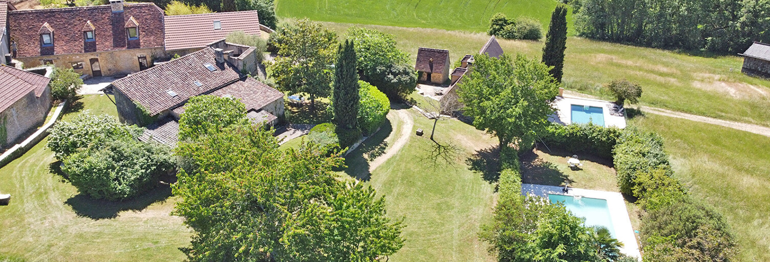 Maison 18 Pièces 403 m² à vendre à Coly-Saint-Amand (24290)