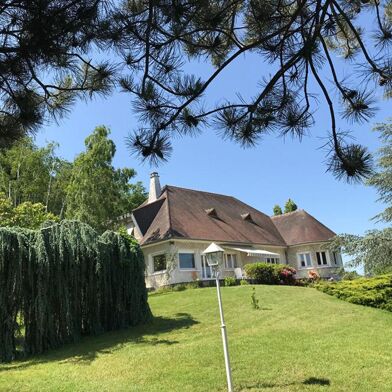 Maison 9 pièces 306000 €
