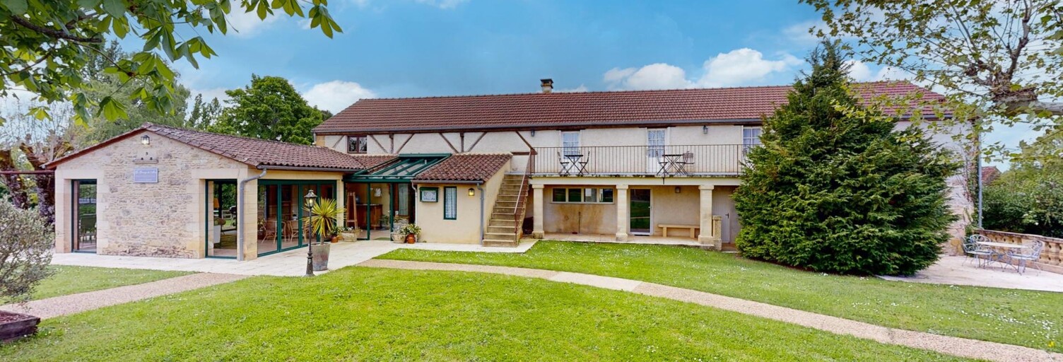 Maison 10 Pièces 319 m² à vendre à Les Eyzies (24620)