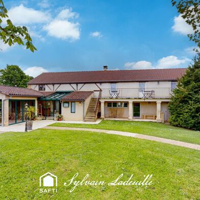 Maison 10 pièces 499000 €