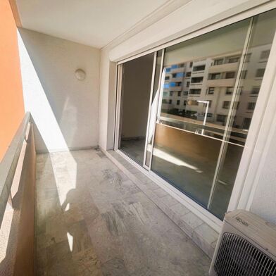 Appartement 3 pièces 770 €
