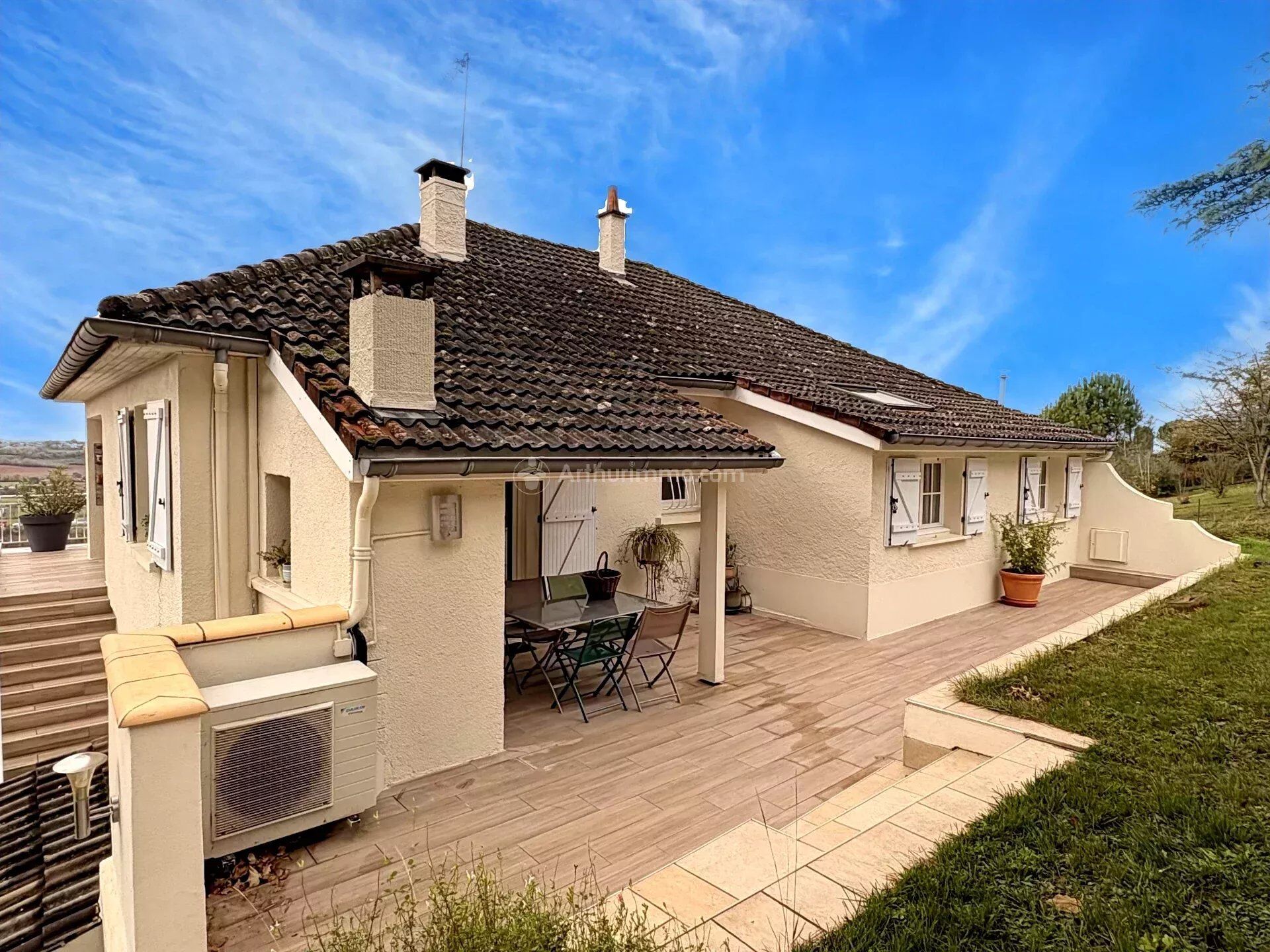 Maison 5 pièces 142 m² · à Puygouzon · 142 m² · 365 000 €