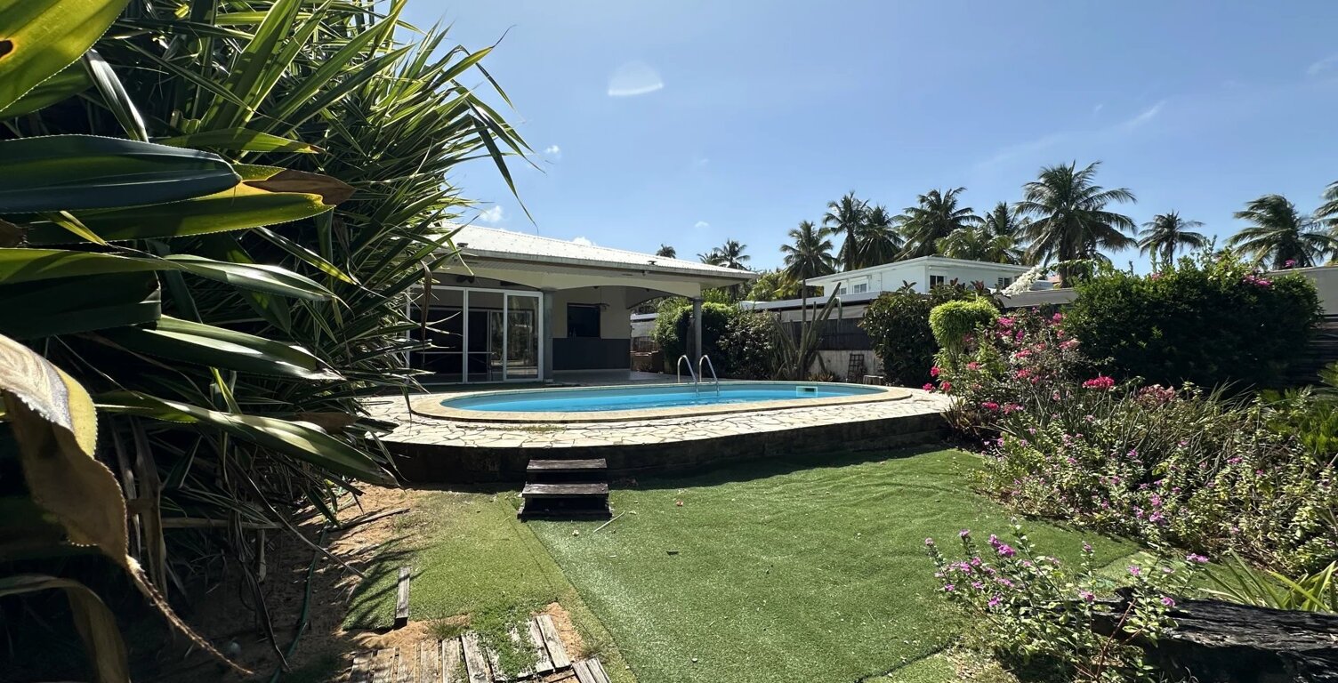 Votre villa T5 avec piscine dans un quartier calme et proche de toutes les commodités. — photo 1