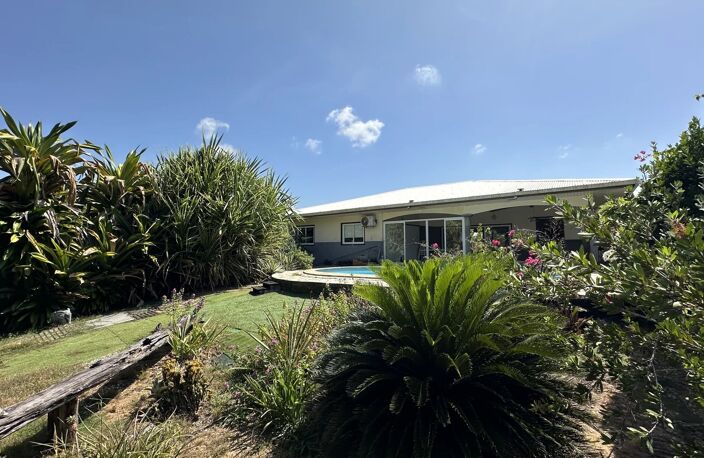 Votre villa T5 avec piscine dans un quartier calme et proche de toutes les commodités. — photo 2