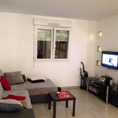 Maison 3 pièces 910 €