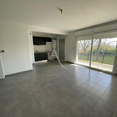 Appartement 3 pièces 774 €