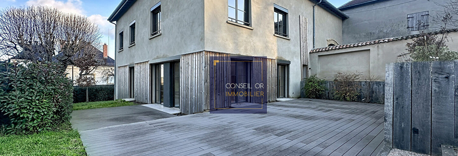 Maison 6 Pièces 221 m² à louer à Chaponost (69630)