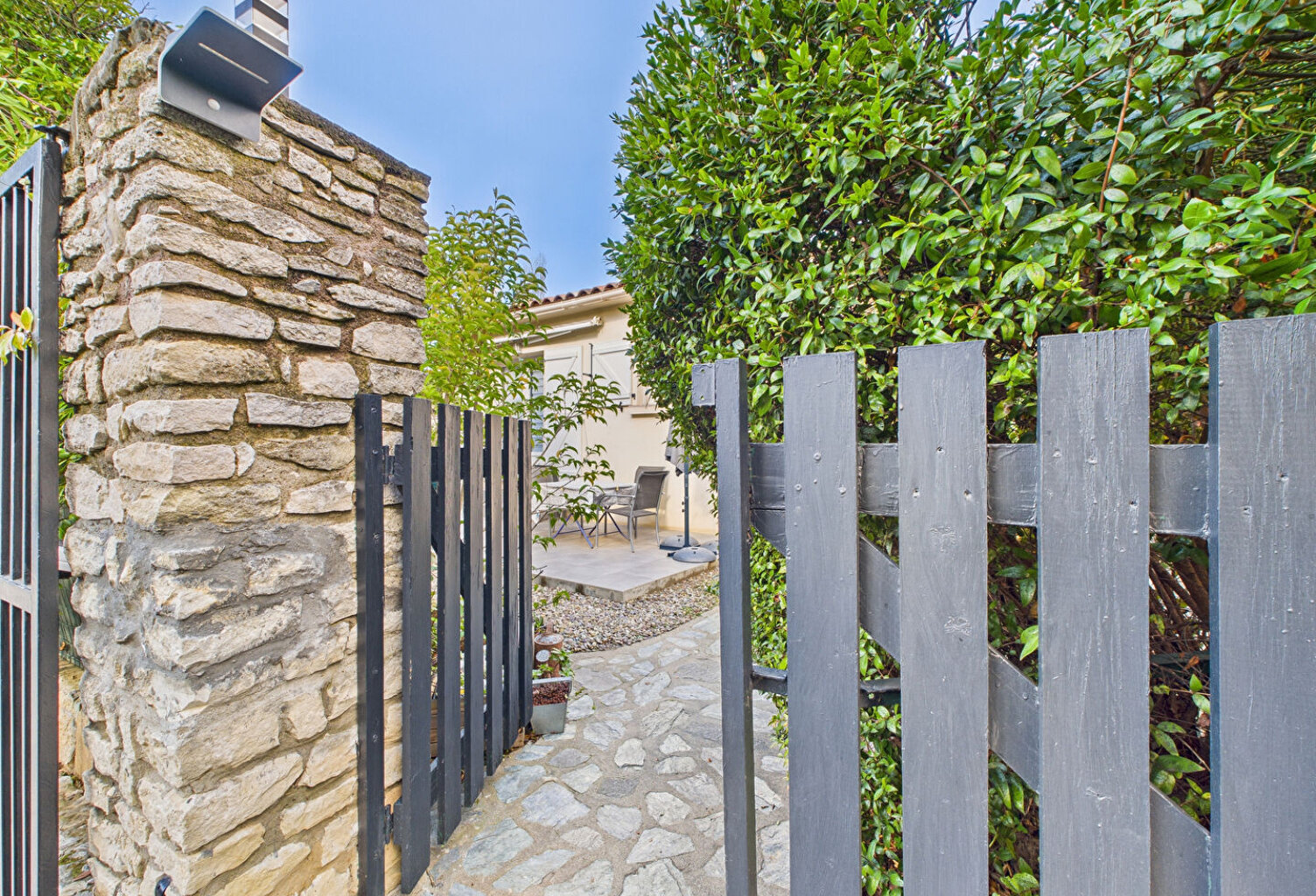 À vendre charmante maison T2 à Patrimonio de 34,7 m² avec jardin de 170 m² — photo 1