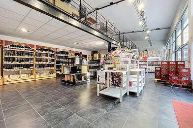 Commerce  320000 €