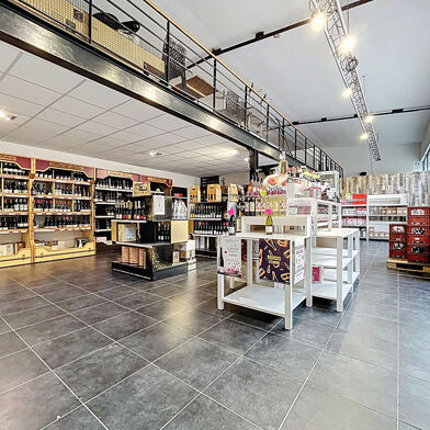 Commerce  320000 €