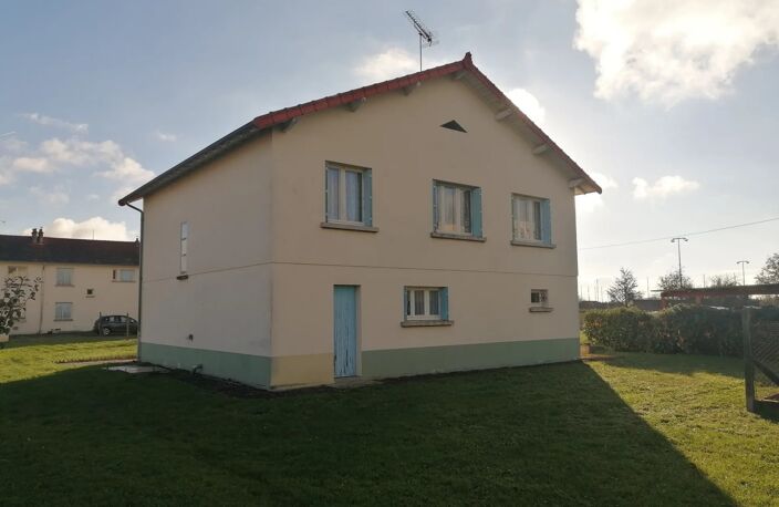 MAISON INDIVIDUELLE SUR PLUS DE 1400 M² DE TERRAIN CONSTRUCTIBLE — photo 2