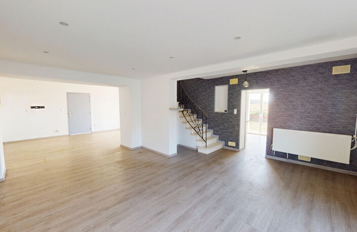 MAISON 4 pièces 101 m2 sur un terrain de 1670m2 terrasse gar — photo 4