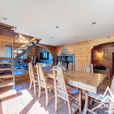 Maison 4 pièces 895000 €