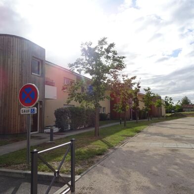 Appartement 3 pièces 674 €