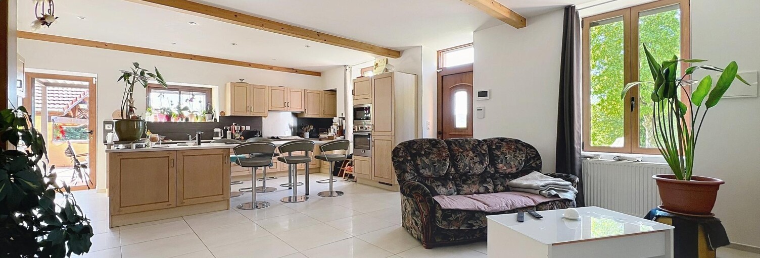 Maison 8 Pièces 210 m² à vendre à Val-de-Virieu (38730)