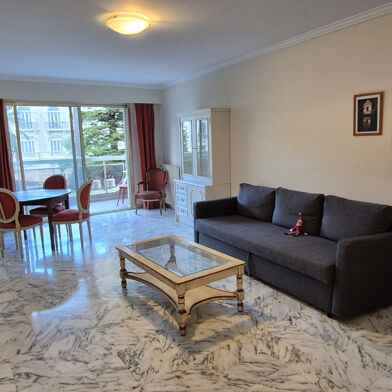 Appartement 3 pièces 1700 €