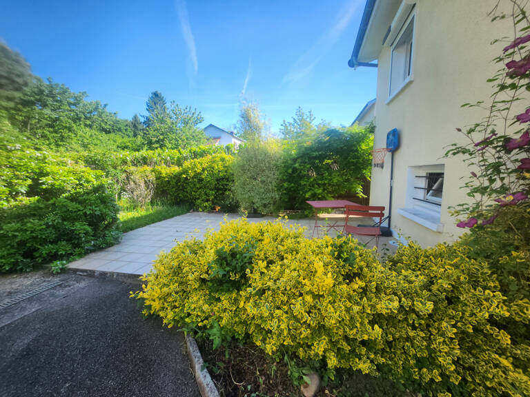 Maison proche des commerces — photo 1