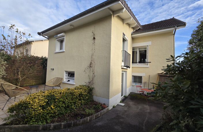 Maison proche des commerces — photo 2