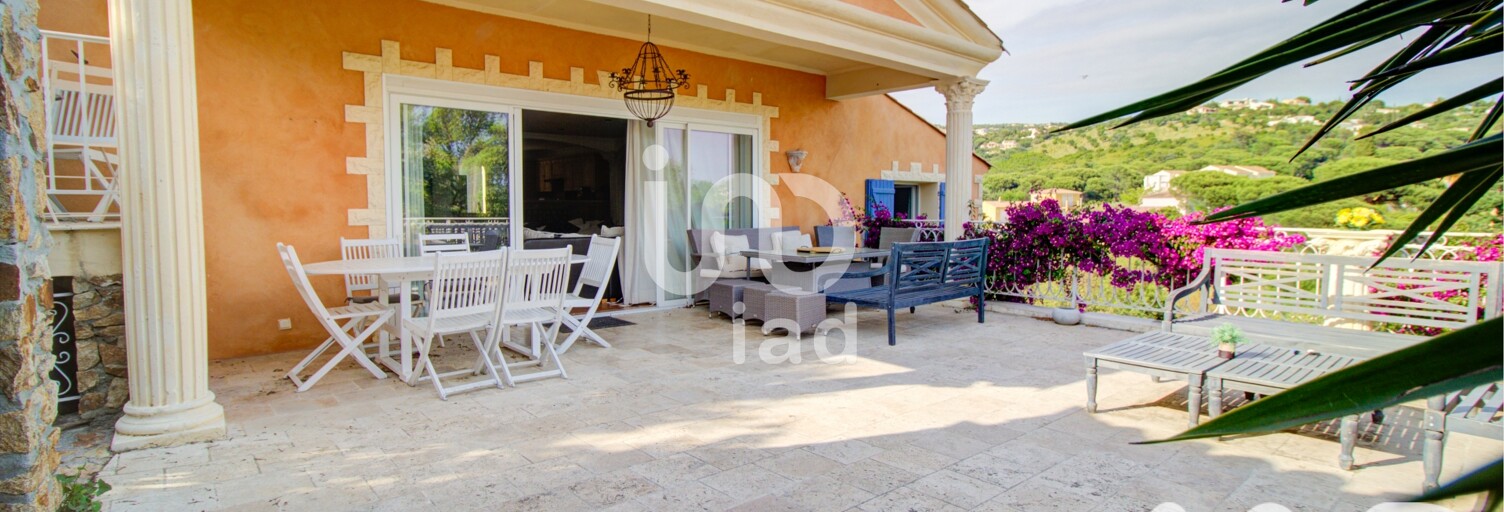 Maison 10 Pièces 238 m² à vendre à Roquebrune-sur-Argens (83380)