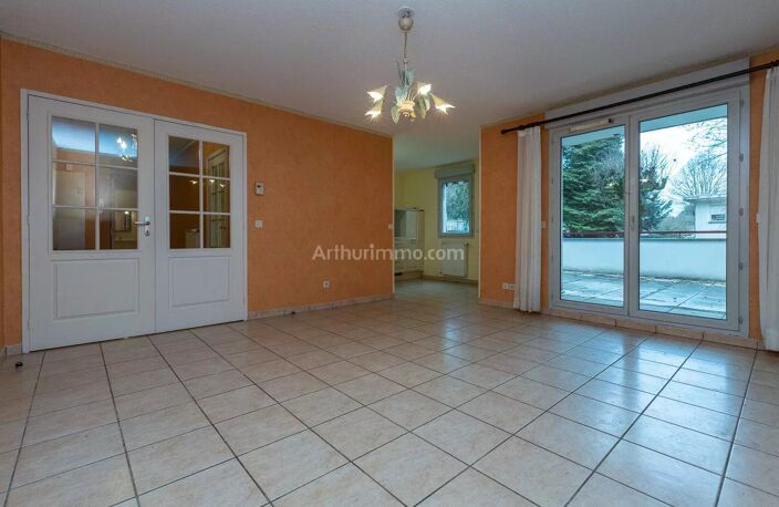 Vente appartement 3 pièces 72 m² La Tour-du-Pin (38110) — photo 2