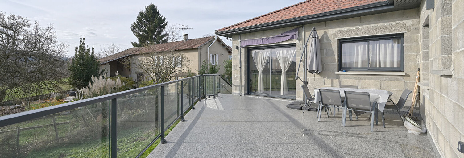 Maison 5 Pièces 130 m² à vendre à Saint-André-le-Gaz (38490)