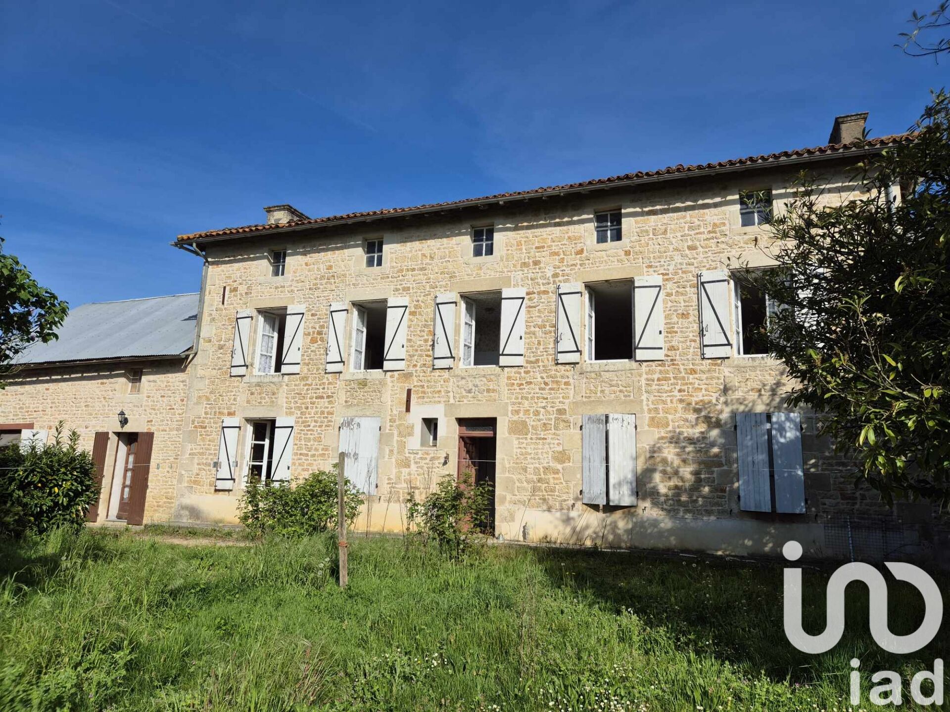 St-Vincent-La-Chatre - 204m² - 7p. - 5ch.
