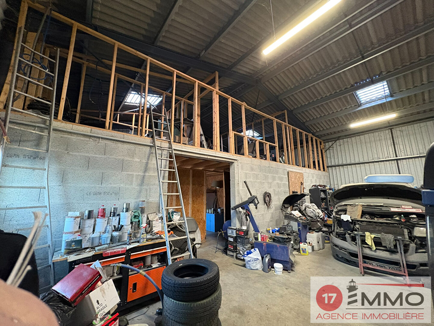 Local d'activités  à vendre Thou (Le) 17290