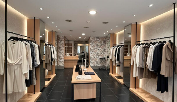 Local commercial 5 pièces  à vendre Hyères 83400