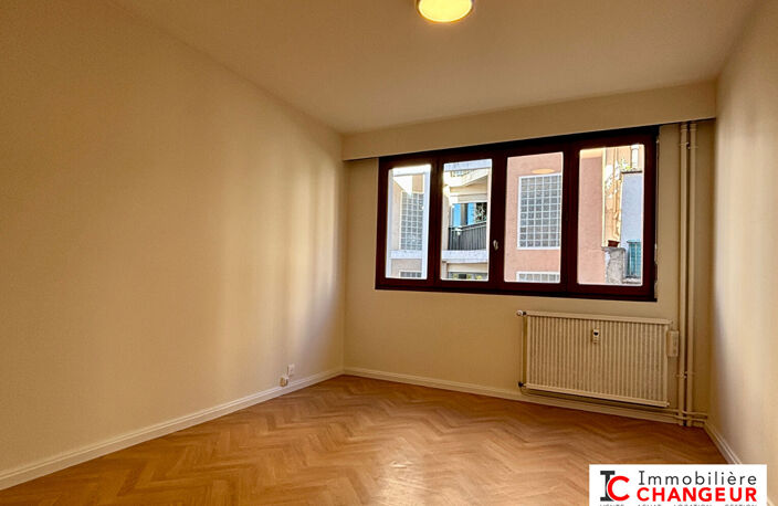 APPARTEMENT VOIRON 3 PIECES + BALCON - 81 m2 — photo 4