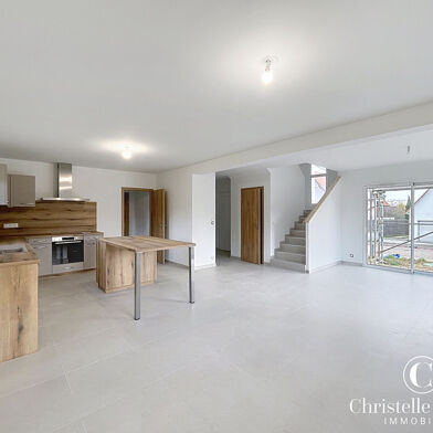 Maison 4 pièces 1735 €