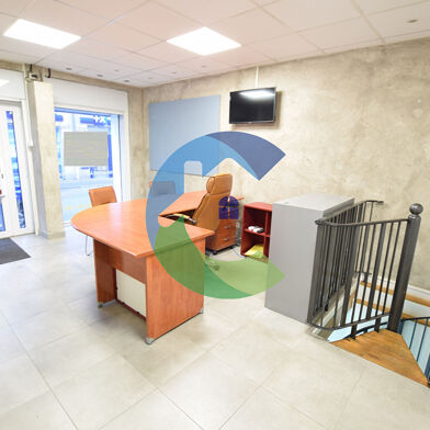 Commerce  252000 €