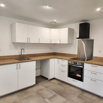 Maison 5 pièces 1585 €