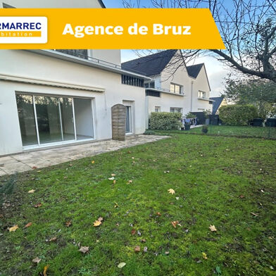 Appartement 4 pièces 975 €