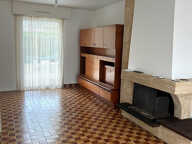 A LOUER MAISON QUARTIER DEZERSEUL, 3 CHAMBRES, SOUS-SOL COMPLET — photo 3