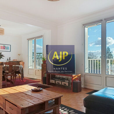 Appartement 5 pièces 302000 €