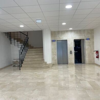 Bureau 1 pièces 2167 €