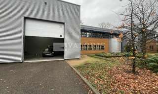 Commerce  520 m² à louer à Écully (69130)