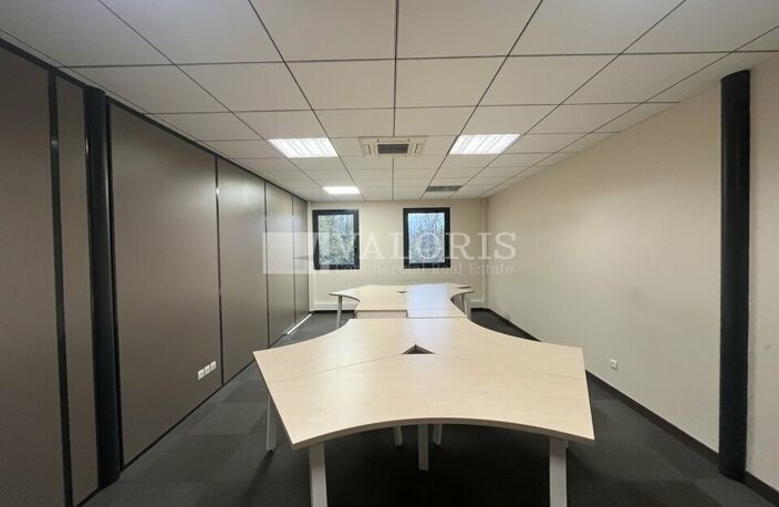 MIXTE ACTIVITES-BUREAUX à LOUER — photo 4